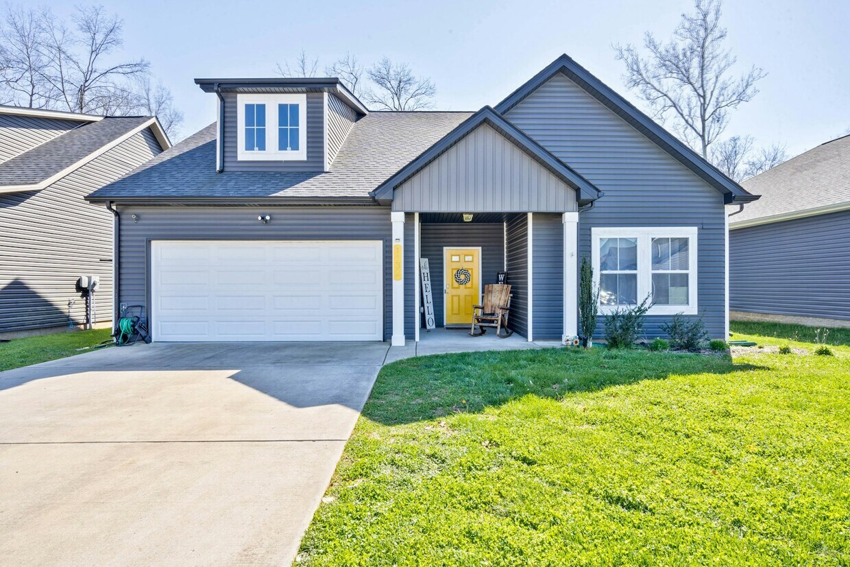 Primary Photo - 1132 Eagles Nest Lane