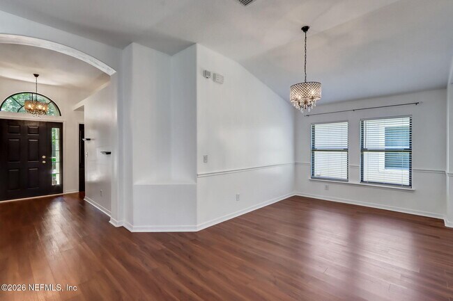 Foto del edificio - 566 Longmill Ln