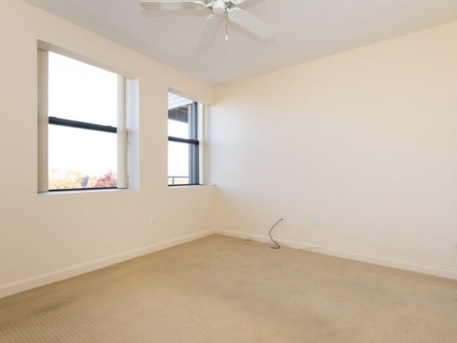 Building Photo - 155 Kendrick Ave., #301, Quincy, MA 02169