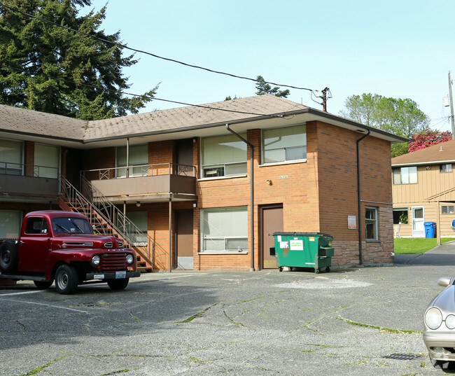Building Photo - Saraman Apartments