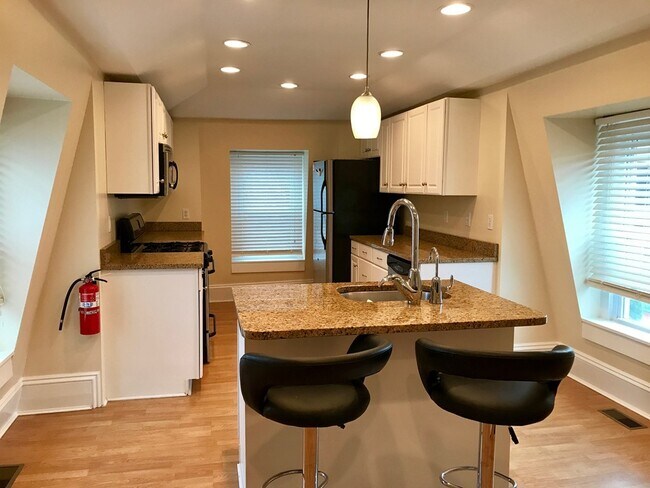 Foto del edificio - 674 Main St