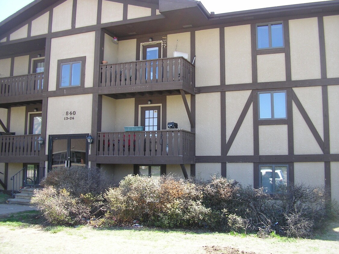 Foto principal - Briarwood Place Apartments