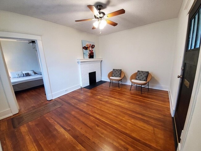 Foto del edificio - 3549 Galloway Ave