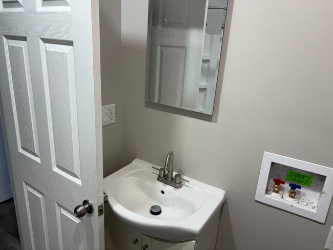 Building Photo - 2136 Miner St