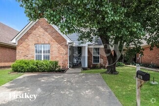 Building Photo - 7602 Iris Dr