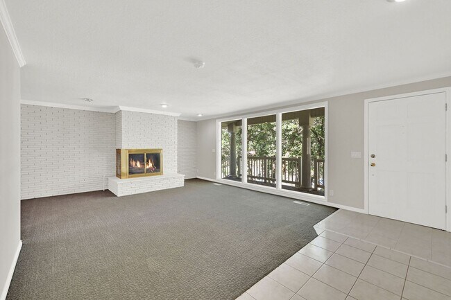 Foto del edificio - 4050 Taylor Ave