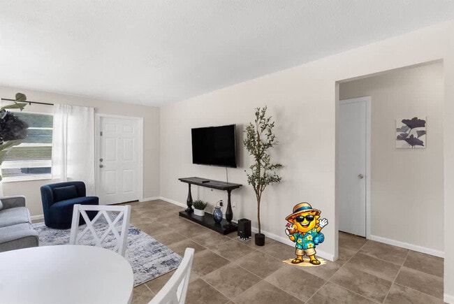 Building Photo - 13921 19th St