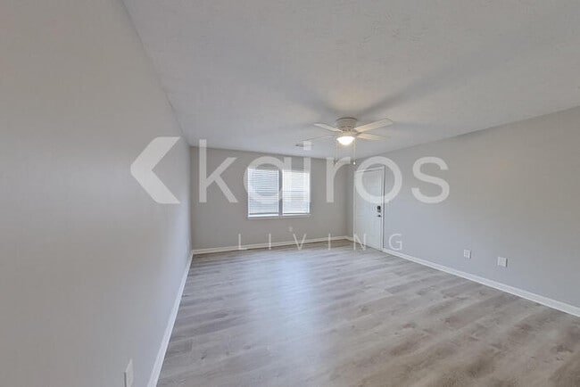 Building Photo - 225 Big Oak Cir