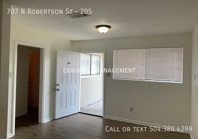 Foto del edificio - 707 N Robertson St