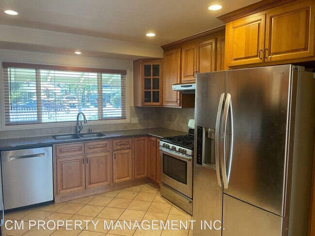 Building Photo - 3 br, 1 bath House - 7 Greenwood Place