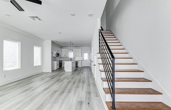 Building Photo - 2206 Dolly Wright St