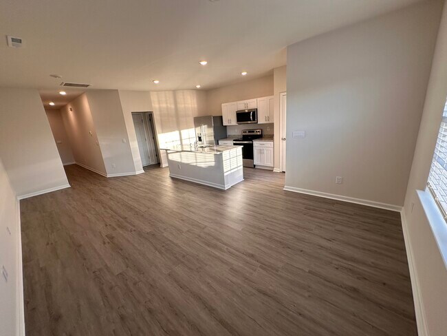 Building Photo - 5639 Carrington Court