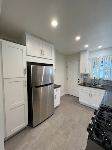 Building Photo - 1700 N Fairview St