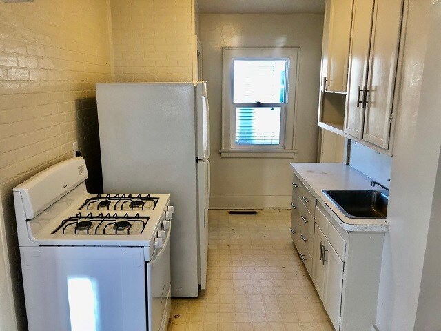 Foto del edificio - 508 11th Ave SW