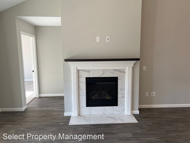 Foto del edificio - 2 br, 2 bath House - 5256 Tupelo Ct