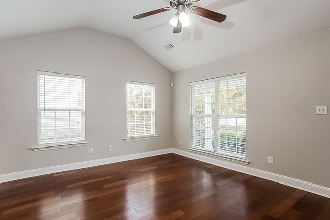 Foto del edificio - Bright 4-Bedroom Home in Grovetown, GA