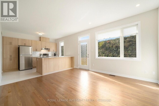 Building Photo - 684 Expansion Rd