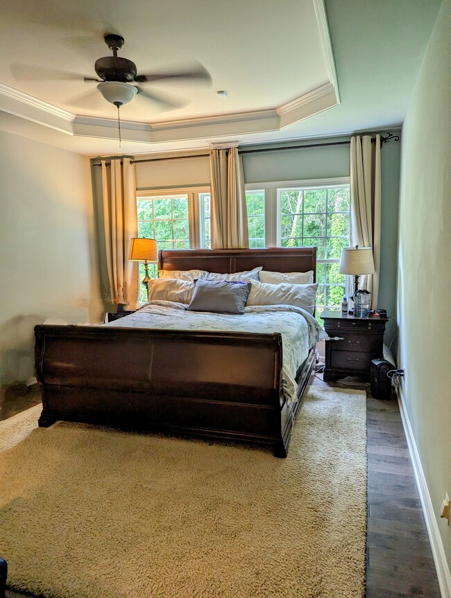Foto del edificio - 6826 Guinevere Dr