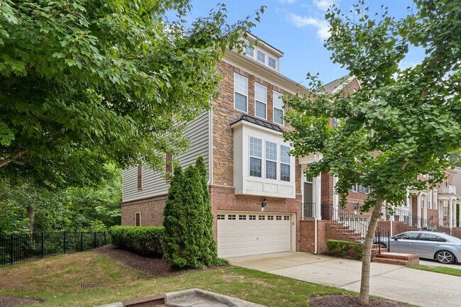 Building Photo - 8611 Macedonia Lake Dr