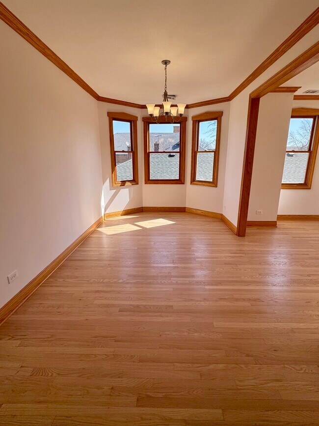 Dining Area - 5312 W 24th St
