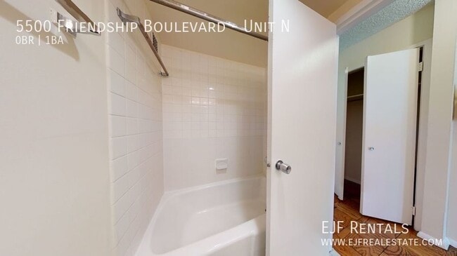 Building Photo - 5500 Friendship Blvd