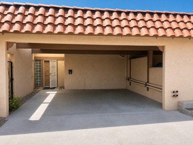 Building Photo - 6724 N Ocotillo Hermosa Cir