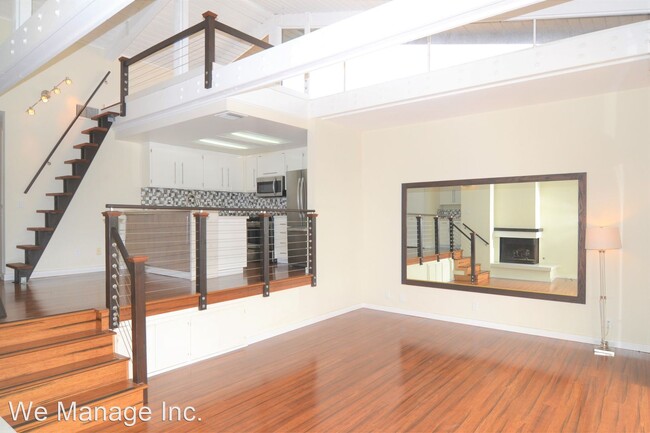 Building Photo - 1 br, 1 bath House - 5302 Marina Pacifica ...