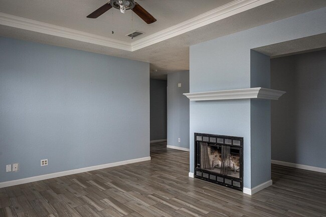 Building Photo - 208 Miller Dr