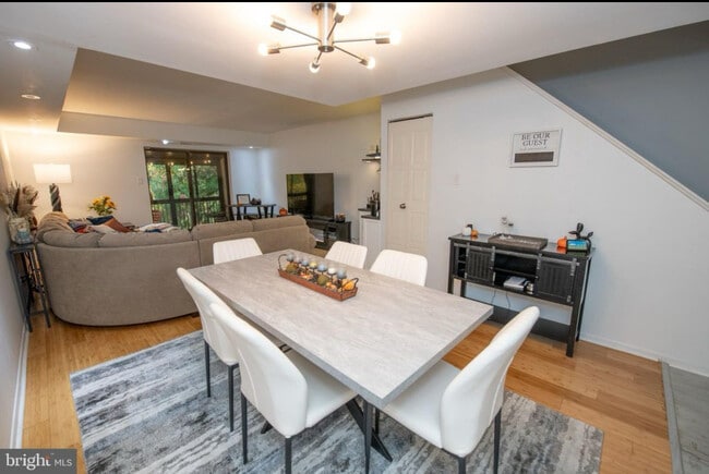 Foto del edificio - 305 Shawmont Ave