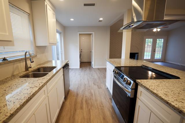 Foto del edificio - 4117 Lindenwood Ln