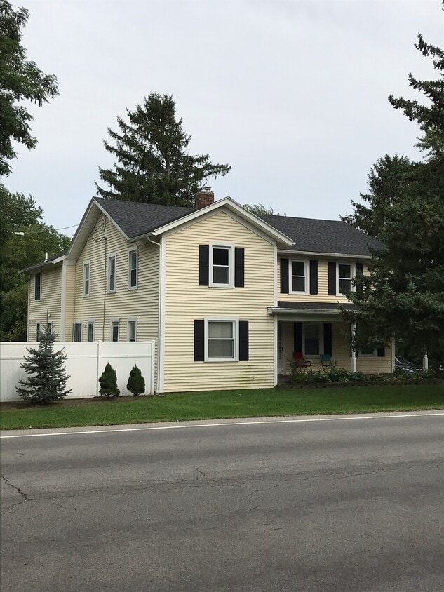 326 Mendon Rd, Pittsford, NY 14534 House Rental in Pittsford, NY