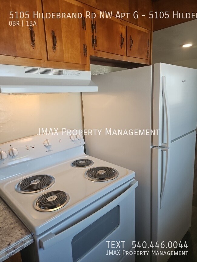 Foto del edificio - 5105 Hildebrand Rd NW