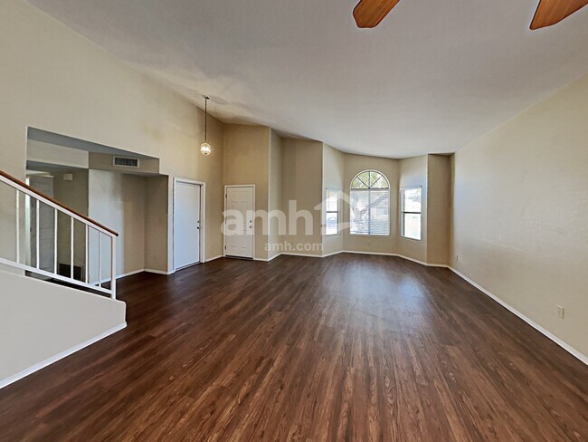 Foto del edificio - 8959 N Agate Place