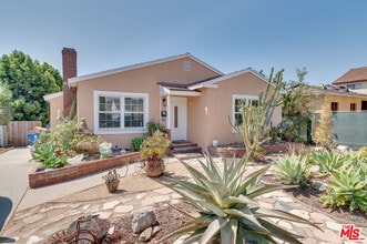 Building Photo - 8037 Campion Dr