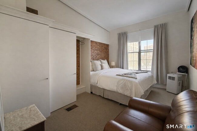 Foto del edificio - 58 Capitol Ave