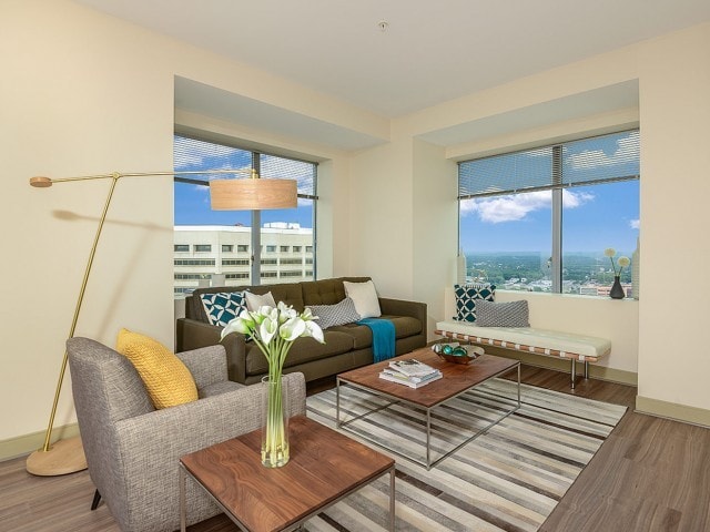 Hartford 21 Apartments Ct Living Room Hartford 21