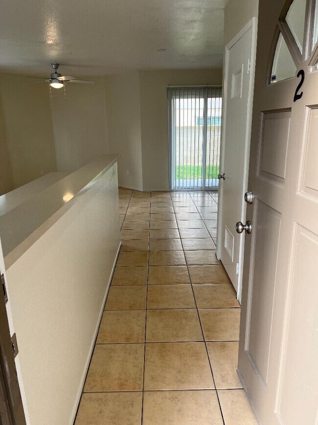 Building Photo - 8681 La Salle St