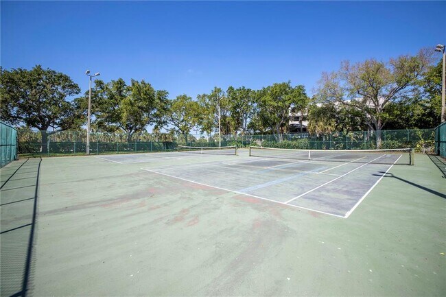 Foto del edificio - 1515 Pinellas Bayway S