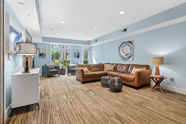 Foto del edificio - Greylyn Estates