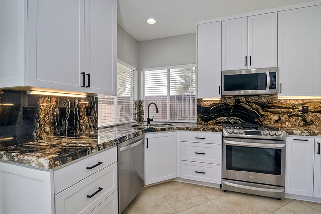 High End Custom Kitchen - 504 Tiburon St