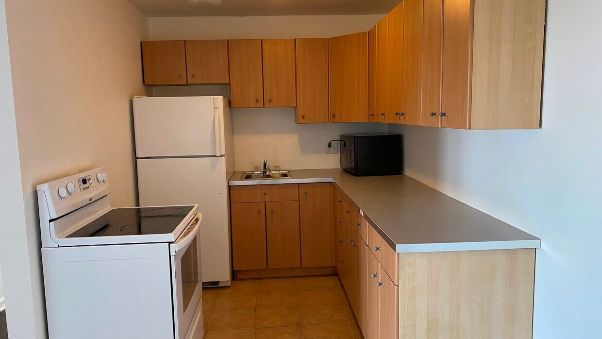 Primary Photo - 8556 W 102nd Ter