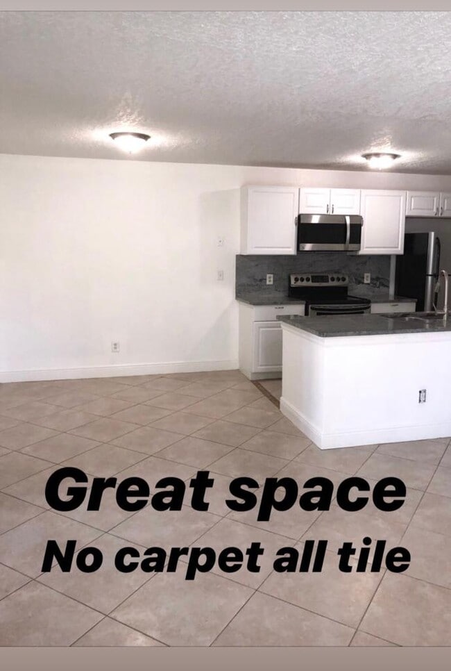 Foto del edificio - 6118 Westgate Dr # 103