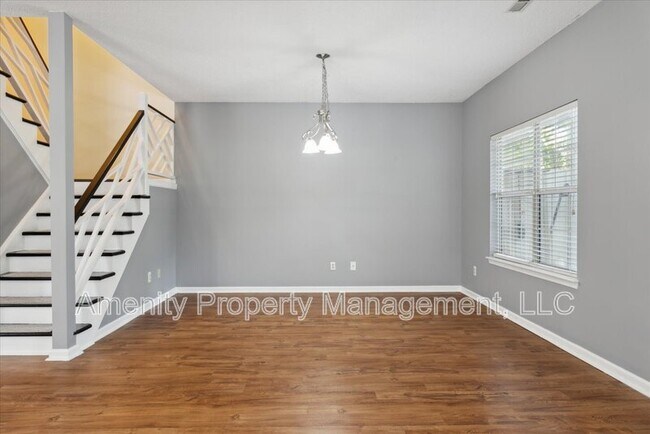 Foto del edificio - 1628 Willow Cv