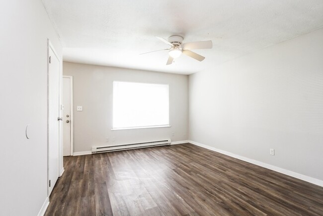 Building Photo - Wonderful 4 Bedroom Ranch Home