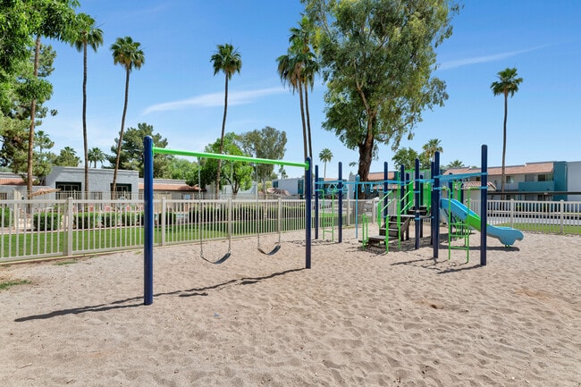 Foto del edificio - Riviera Park Apartments