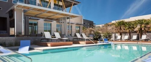 Foto del edificio - 11301 Domain Dr