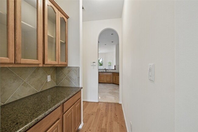 Foto del edificio - 4807 Wellington Way