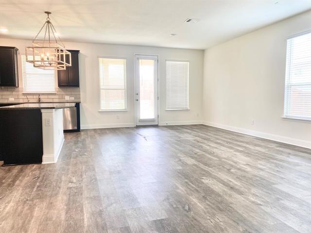 Foto del edificio - 816 Brock Dr