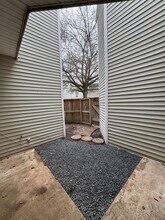 Building Photo - 9809 Richmond Ave.