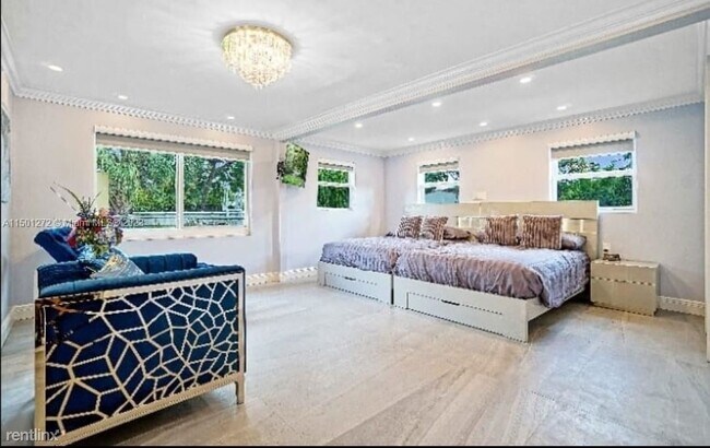 Building Photo - 3 br, 2 bath House - 1266 NE 182nd St